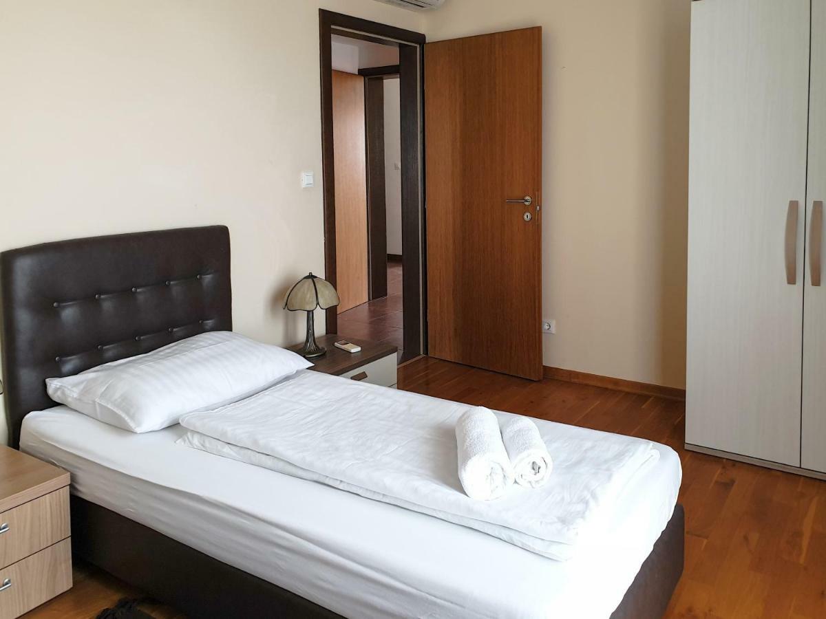 Apartment Oliva Yourcroatiaholiday Premantura Exterior photo